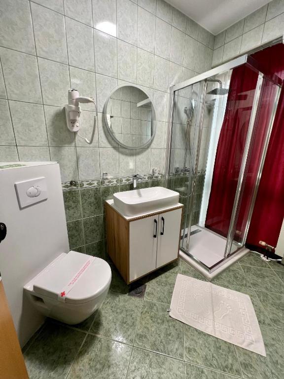 Brkic Airport - Free Parking Hotel Sarajevo